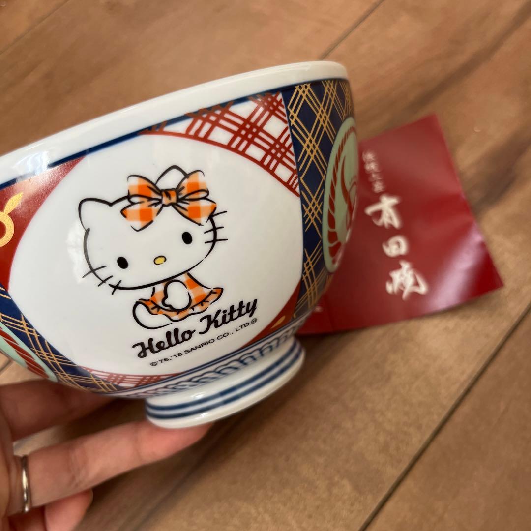ハローキティ吉野家コラボ丼 - メルカリ