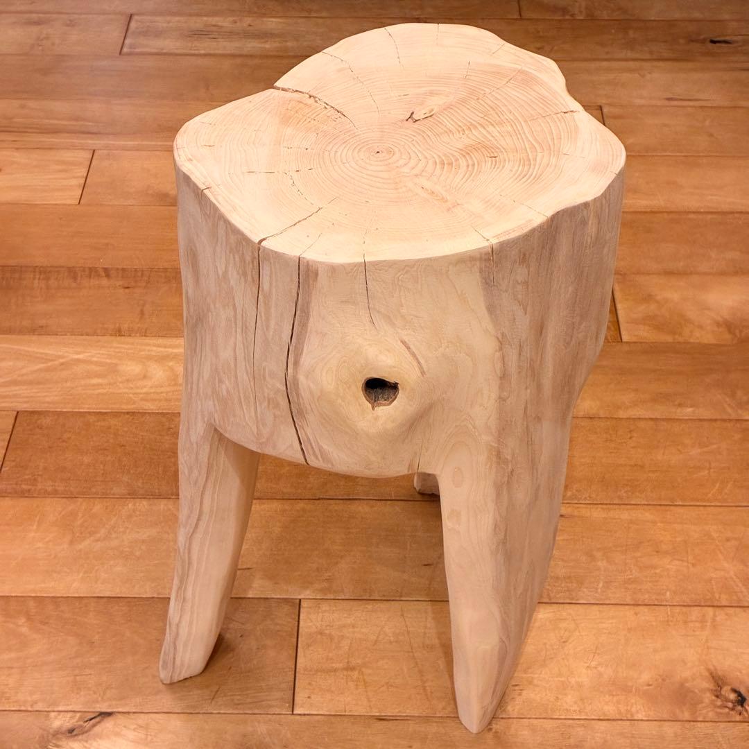 槙　丸太 スツール　3本脚　　No.1570