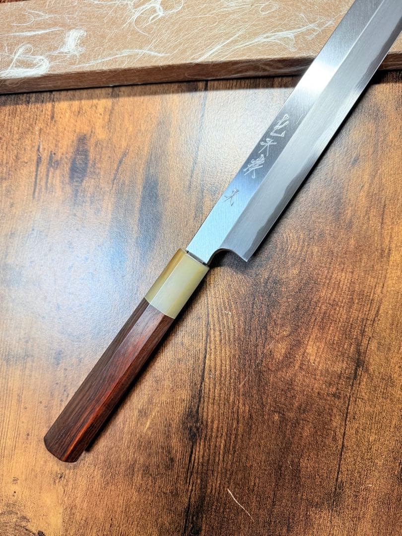 森本光一作　蛸引 先丸　白一鋼 尺　紫檀白水牛八角柄