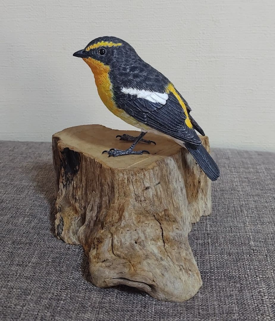 バードカービング　\"キビタキ”