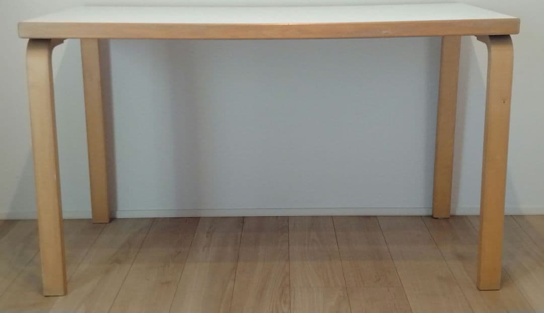 Alvar Aalto（アルヴァ・アアルト）テーブル【ビンテージ】