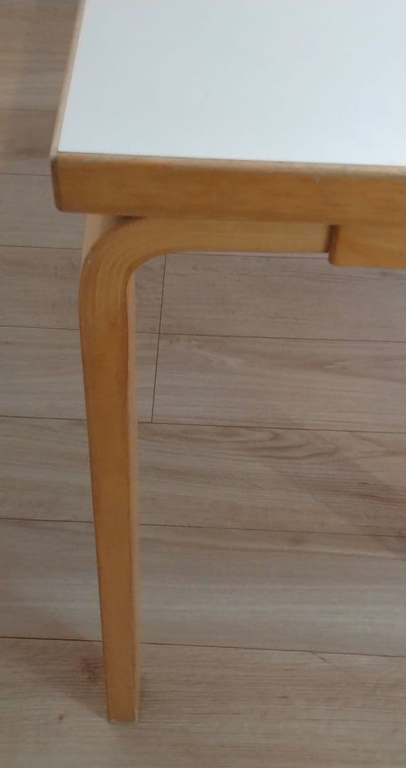 Alvar Aalto（アルヴァ・アアルト）テーブル【ビンテージ】