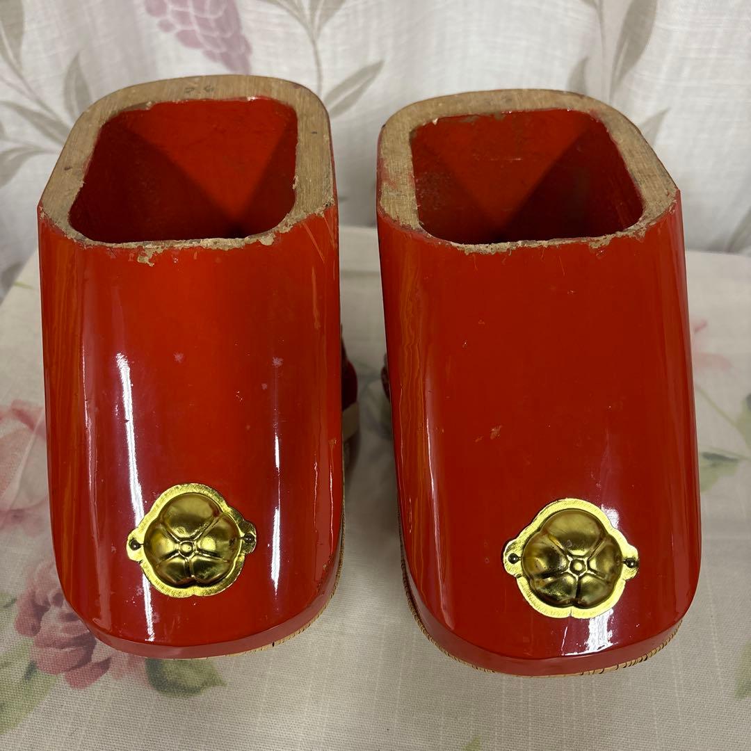 赤い鶴模様の木製　こっぽり