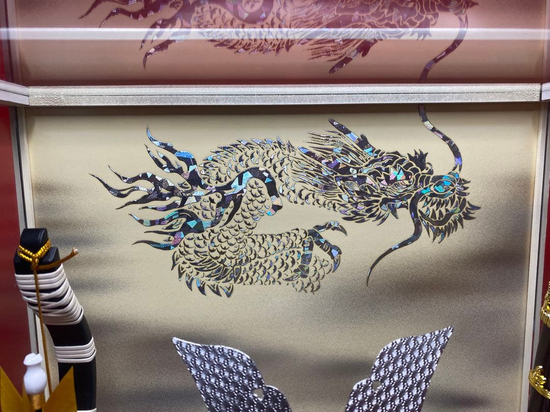 東京久月　五月人形　シルバー兜飾り　白塗りガラスケース入