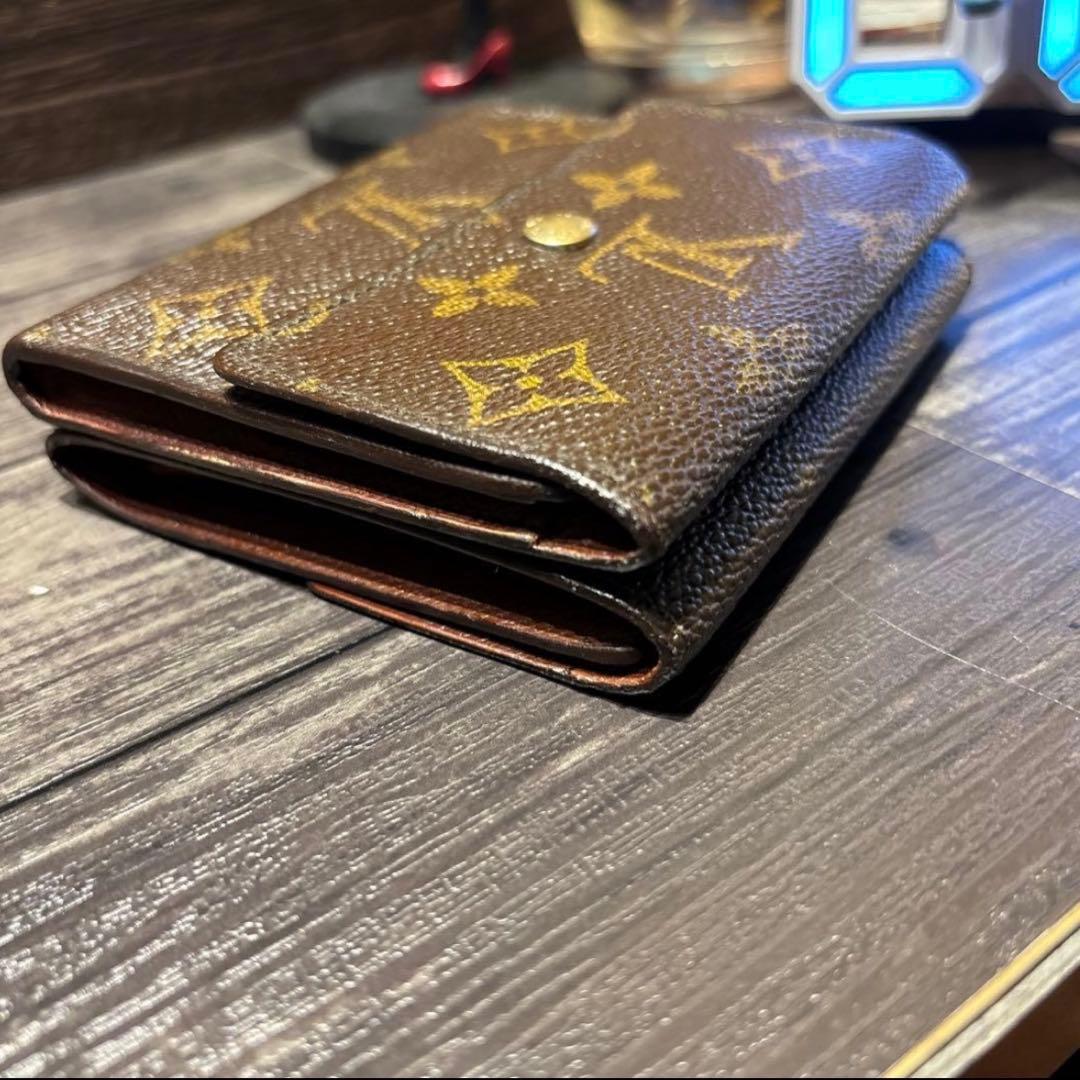 ルイヴィトン モノグラム ポルトカルトクレディ モネ ビエ　財布　二つ折り