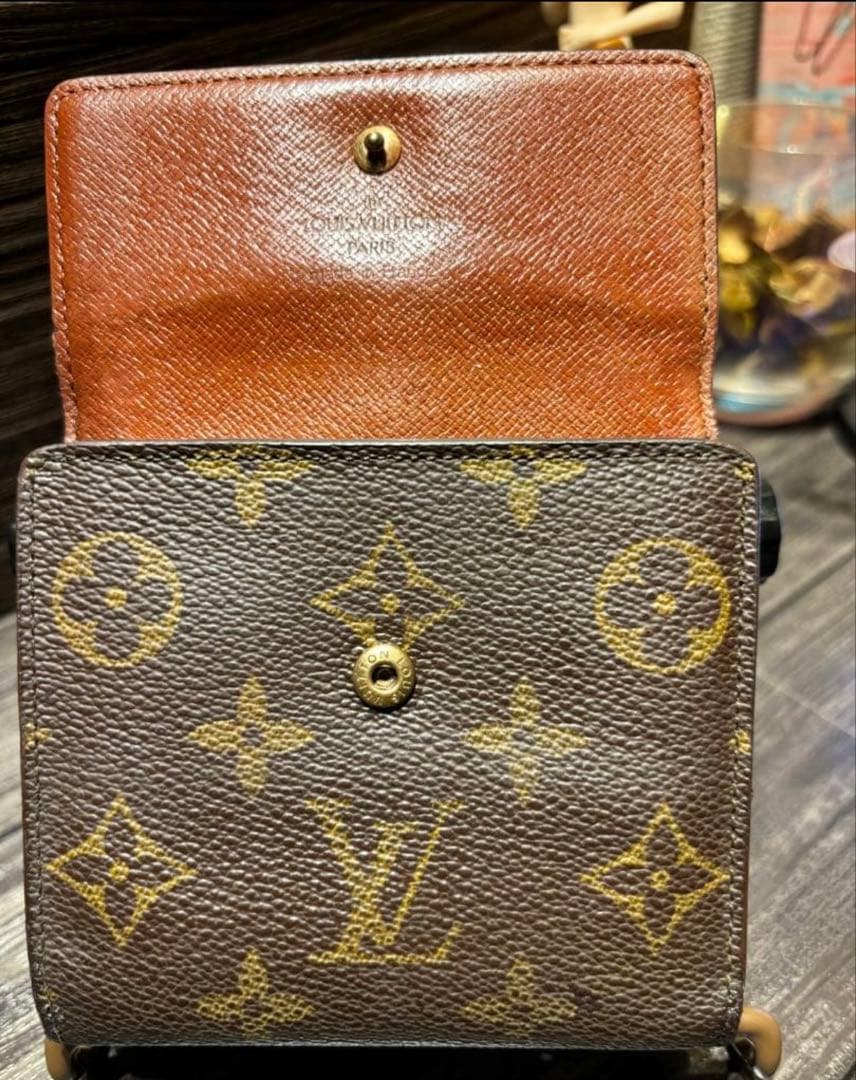 ルイヴィトン モノグラム ポルトカルトクレディ モネ ビエ　財布　二つ折り