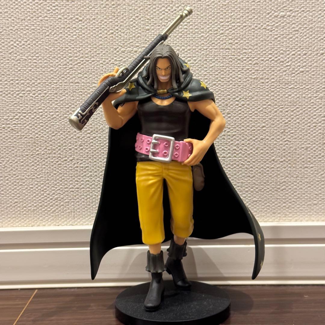 赤髪海賊団 出航セット ワンピースフィギュア - メルカリ