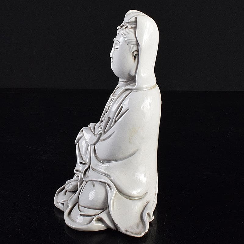 中国 徳化窯白磁 観音菩薩像 C 7889E - メルカリ