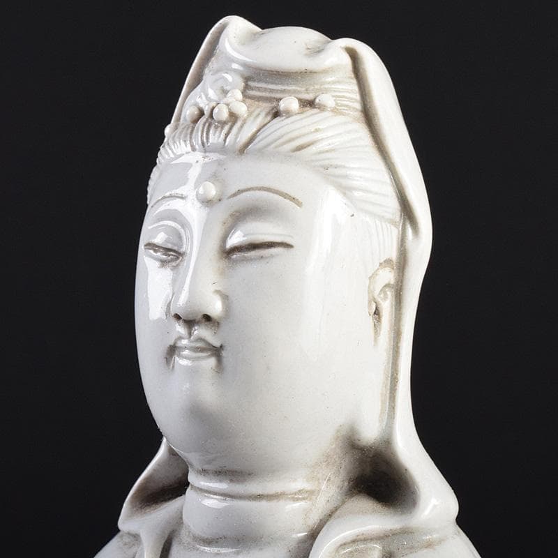 中国 徳化窯白磁 観音菩薩像 C 7889E - メルカリ