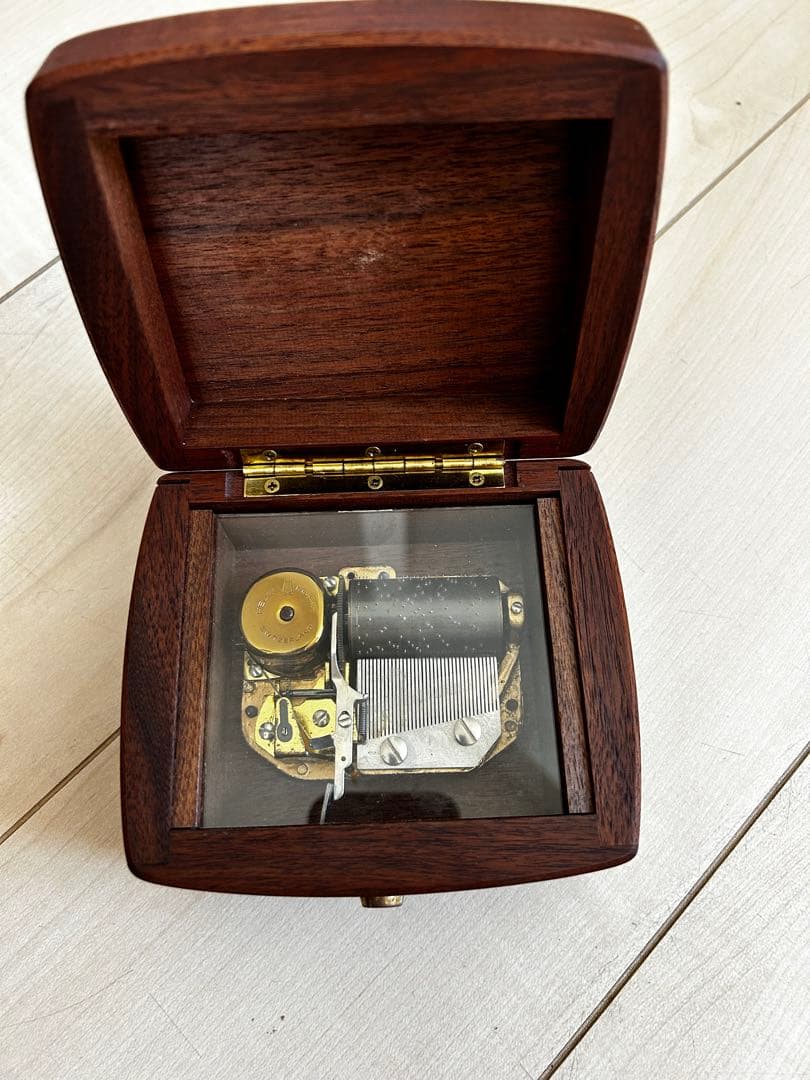 手巻きオルゴール 木製ケース Reuge リュージュオルゴール