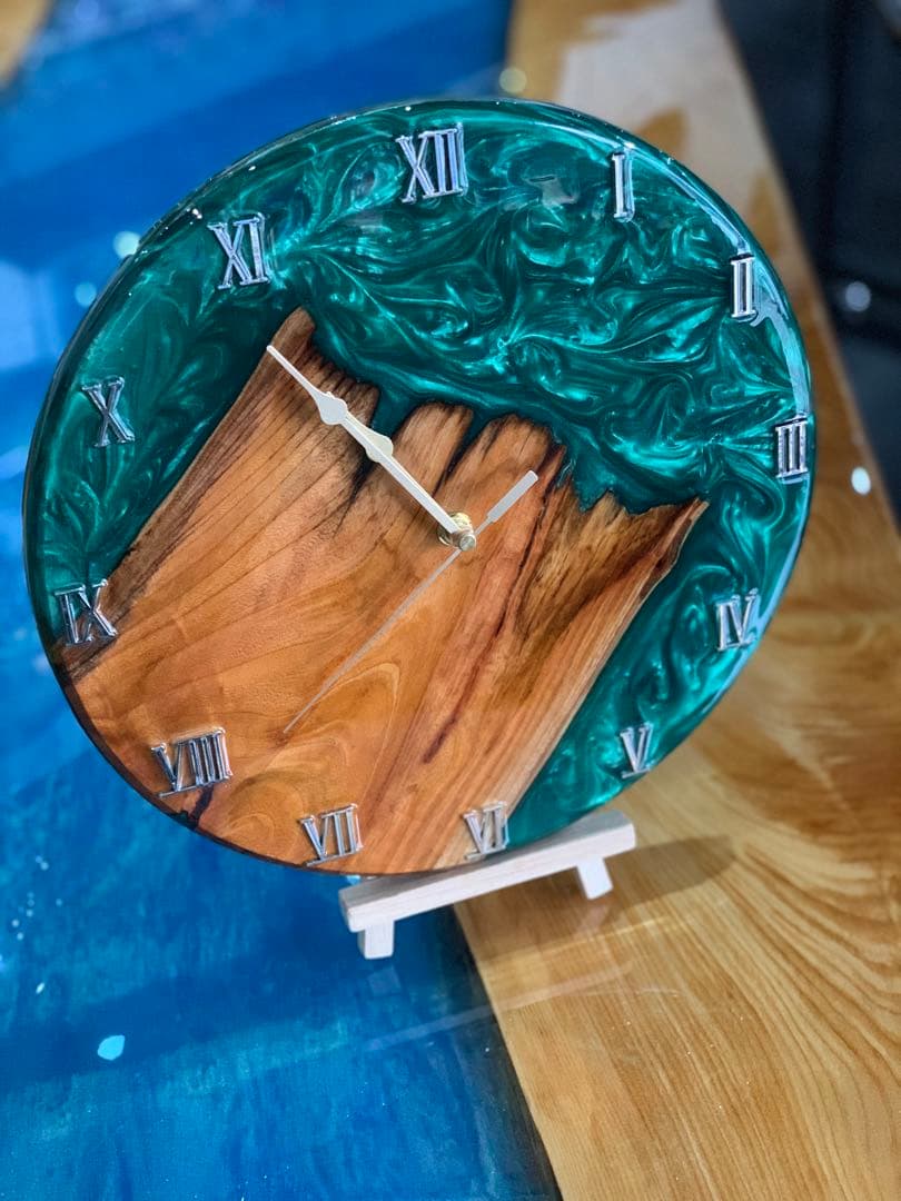 レジン時計　1点もの　ハンドメイド　レジンアート