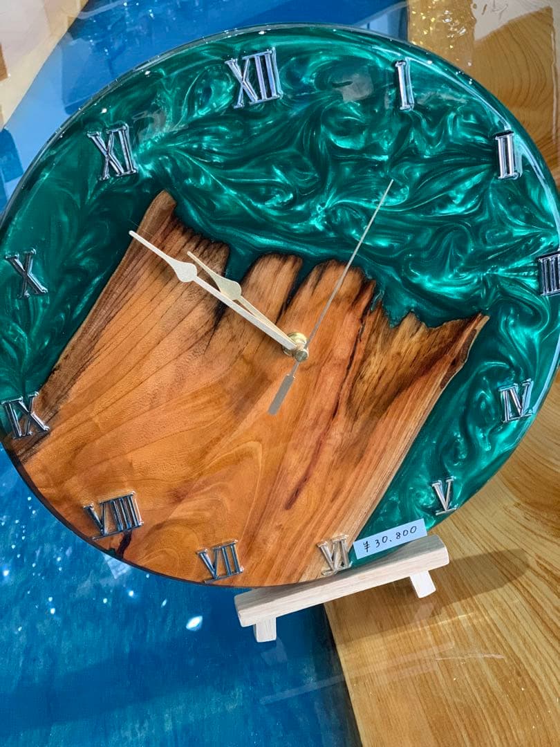 レジン時計　1点もの　ハンドメイド　レジンアート