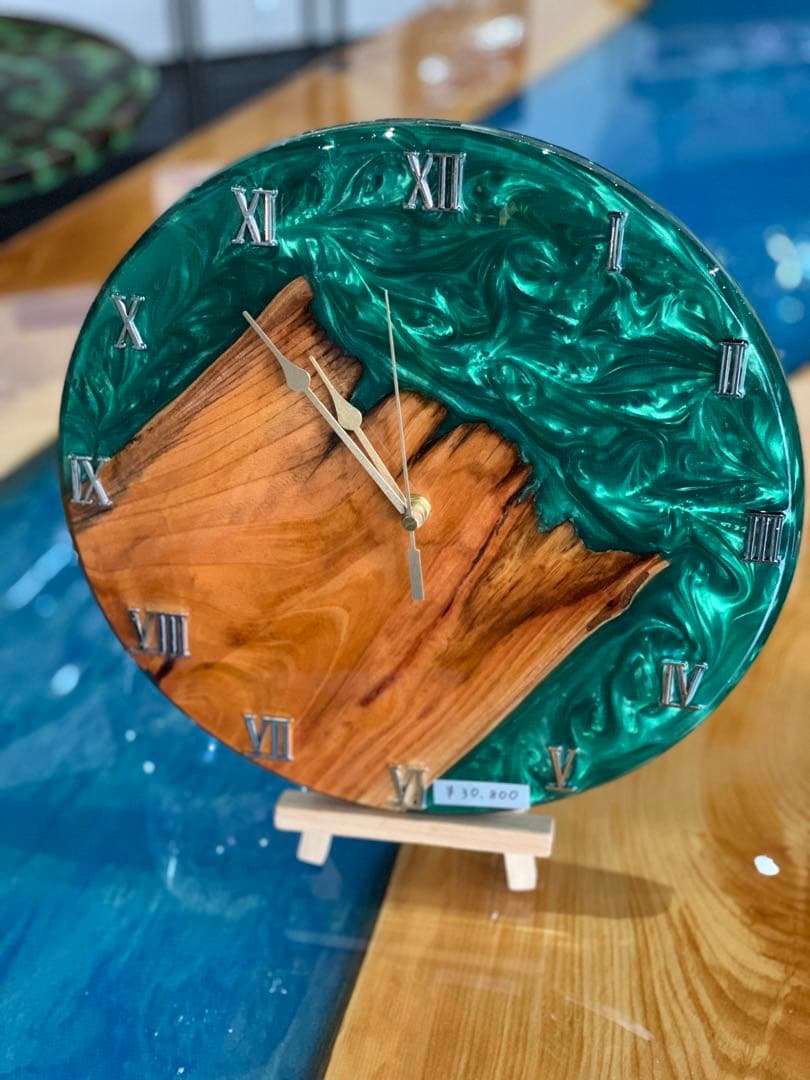 レジン時計　1点もの　ハンドメイド　レジンアート