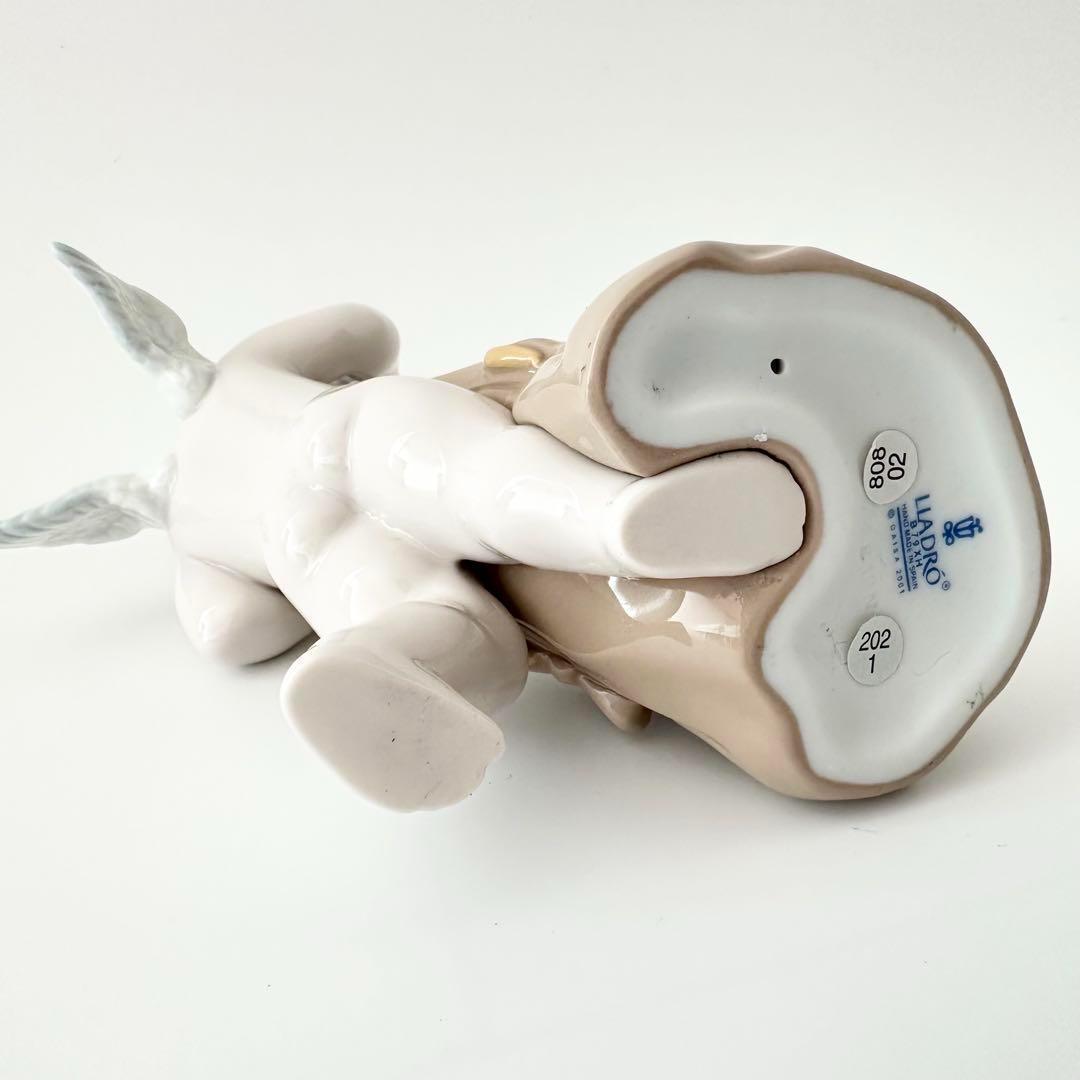 希少 美品 リヤドロ ハートがいっぱい 天使 少年 置物 ポーセリン