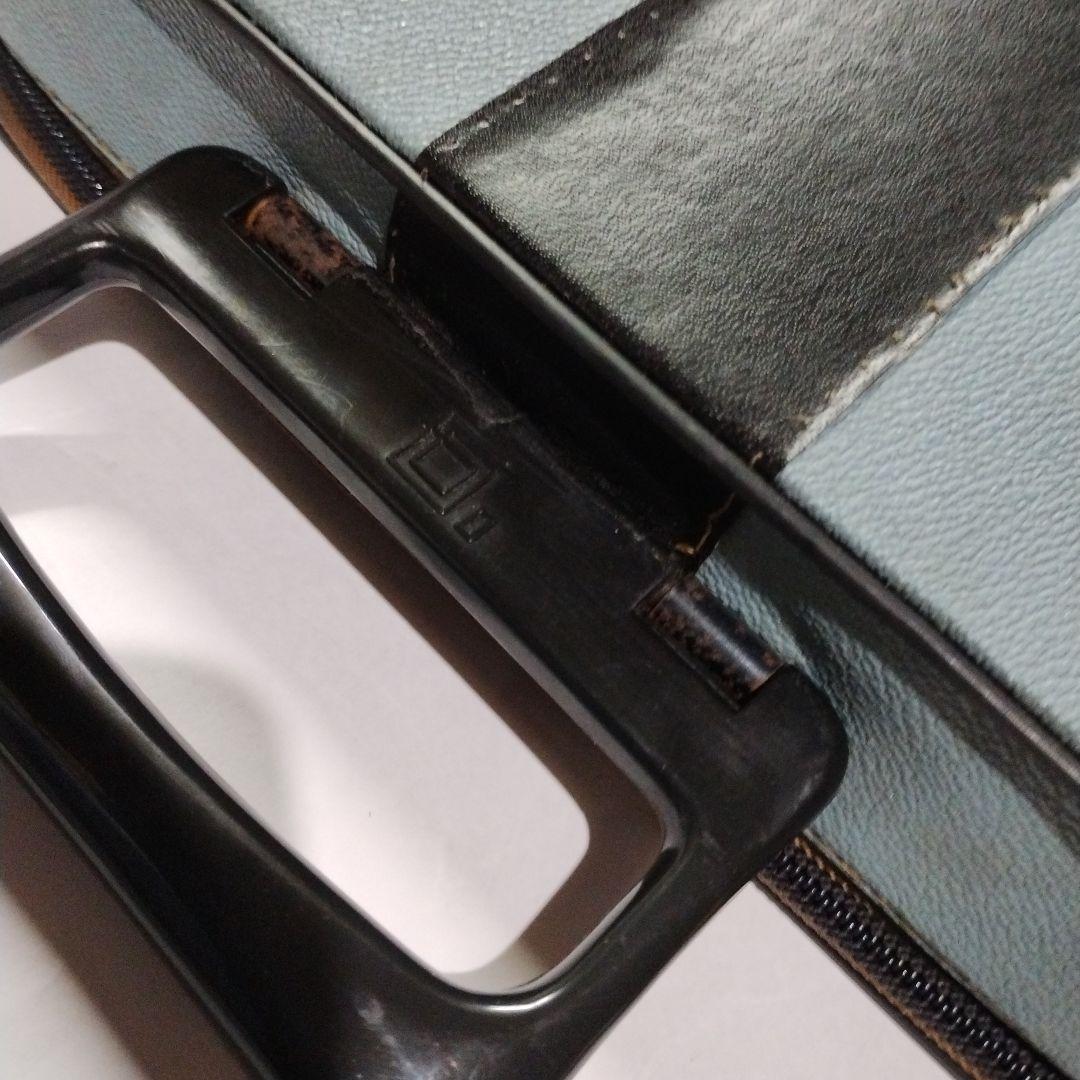 スペイン製　Olivetti lettera 32 タイプライター　ケース付き