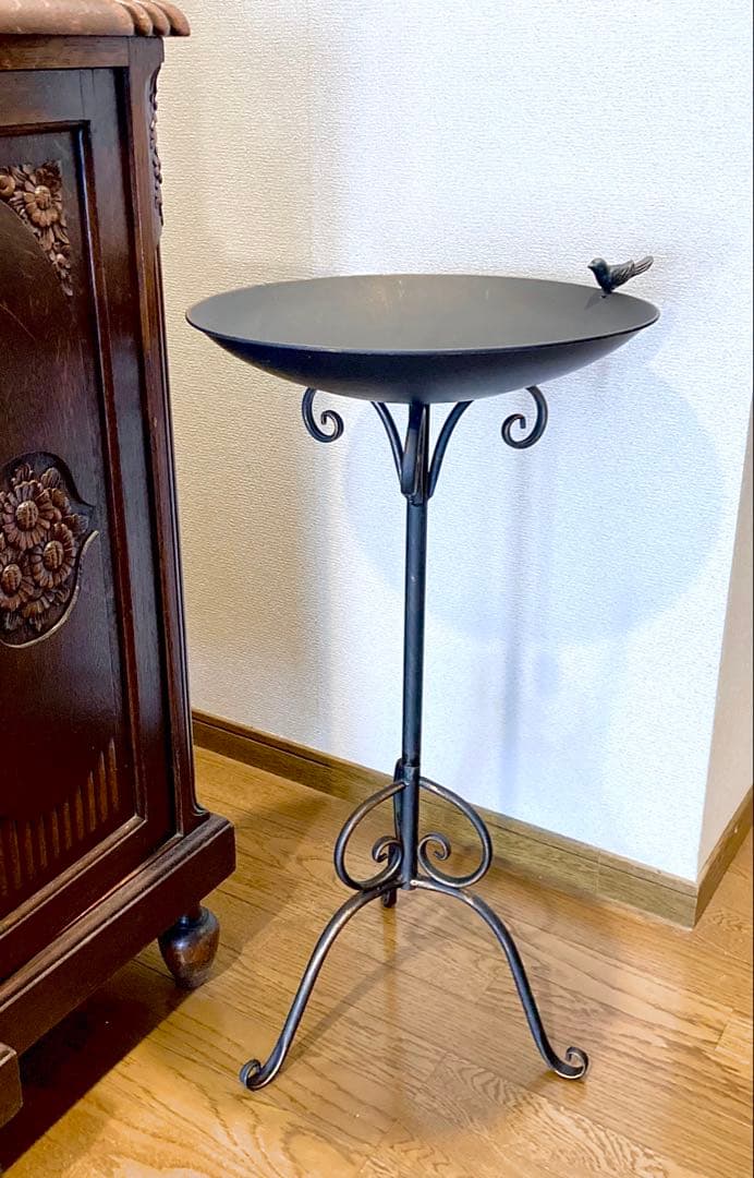 残1。アイアン製　バードフィダー