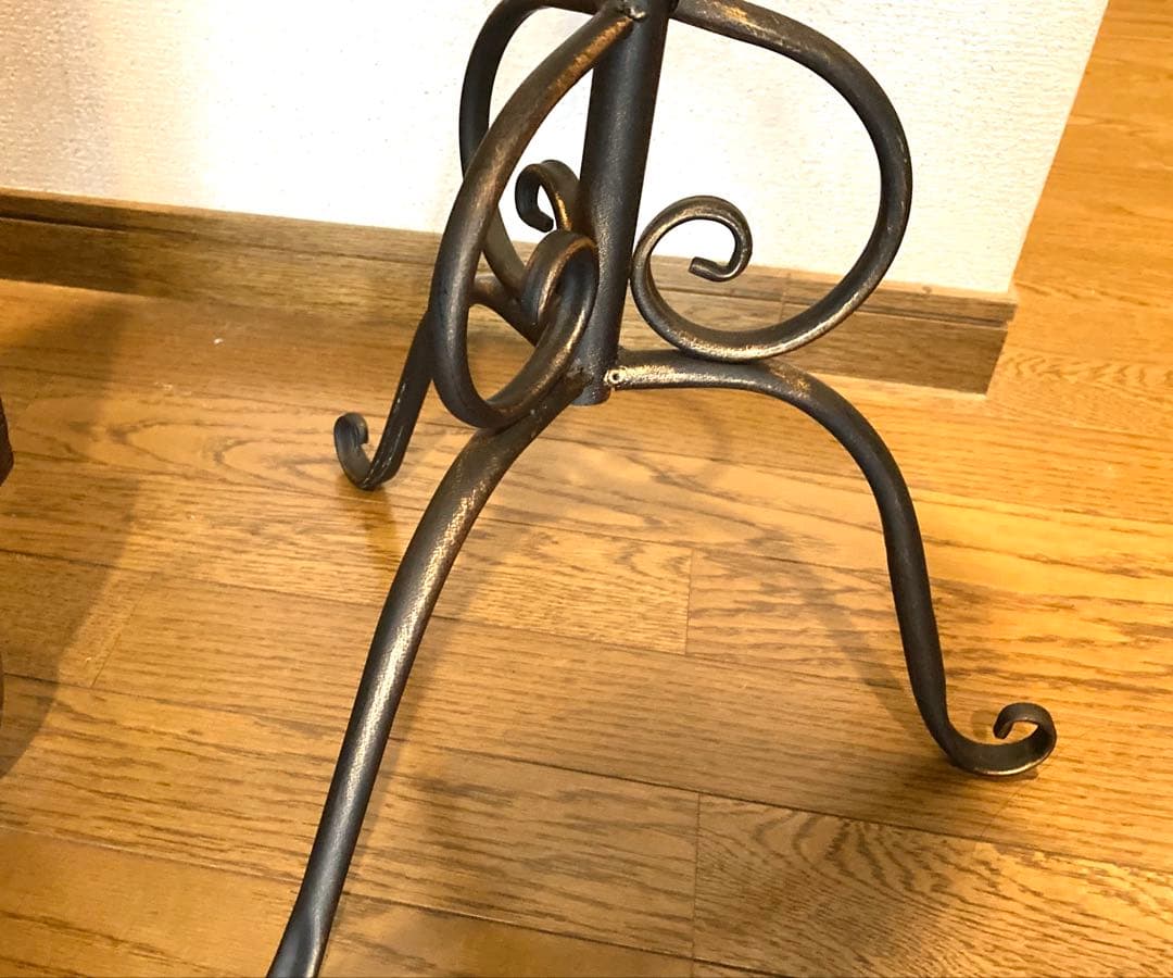 残1。アイアン製　バードフィダー