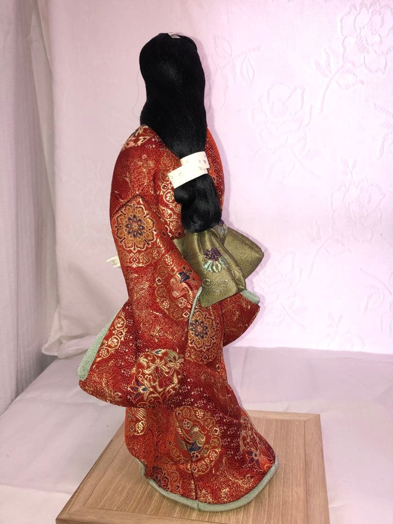 見返り美人　木目込人形