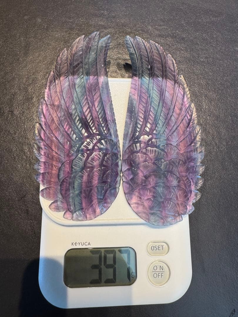 高品質 フローライト 天使の翼 手彫り ゴールドスタンド付き