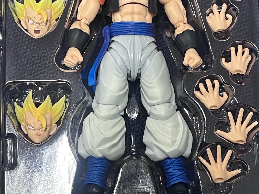S.H.Figuarts ドラゴンボール ゴジータ スーパーサイヤ人 SHF