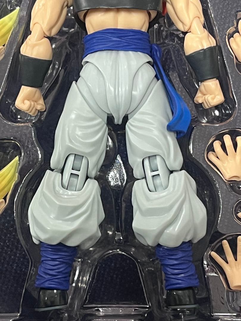 S.H.Figuarts ドラゴンボール ゴジータ スーパーサイヤ人 SHF
