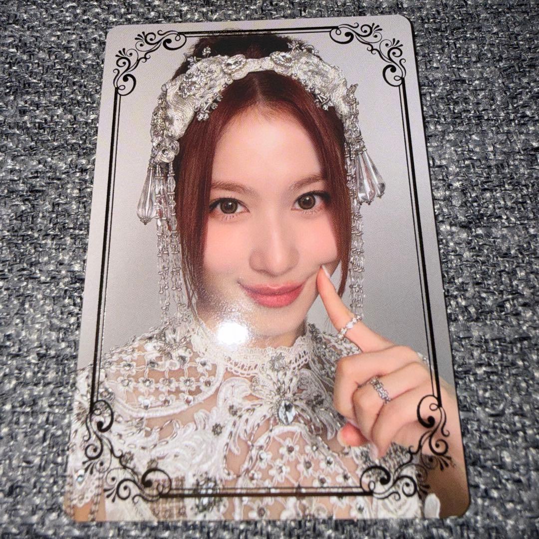 TWICE MISAMO PLAY トレカ タワレコ ラキドロ 箔押し サナ白③ - メルカリ