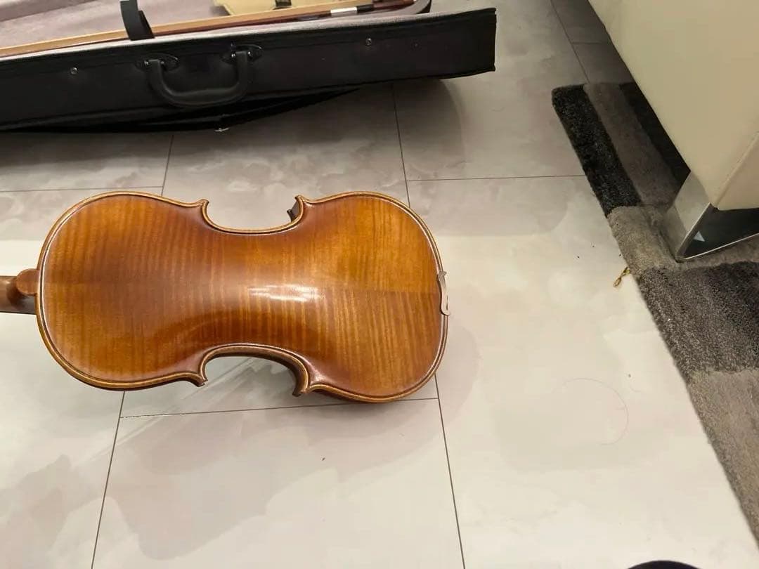 値下げしました　　レア【ＫＨ１７４】カールヘフナー４／４　バイオリン