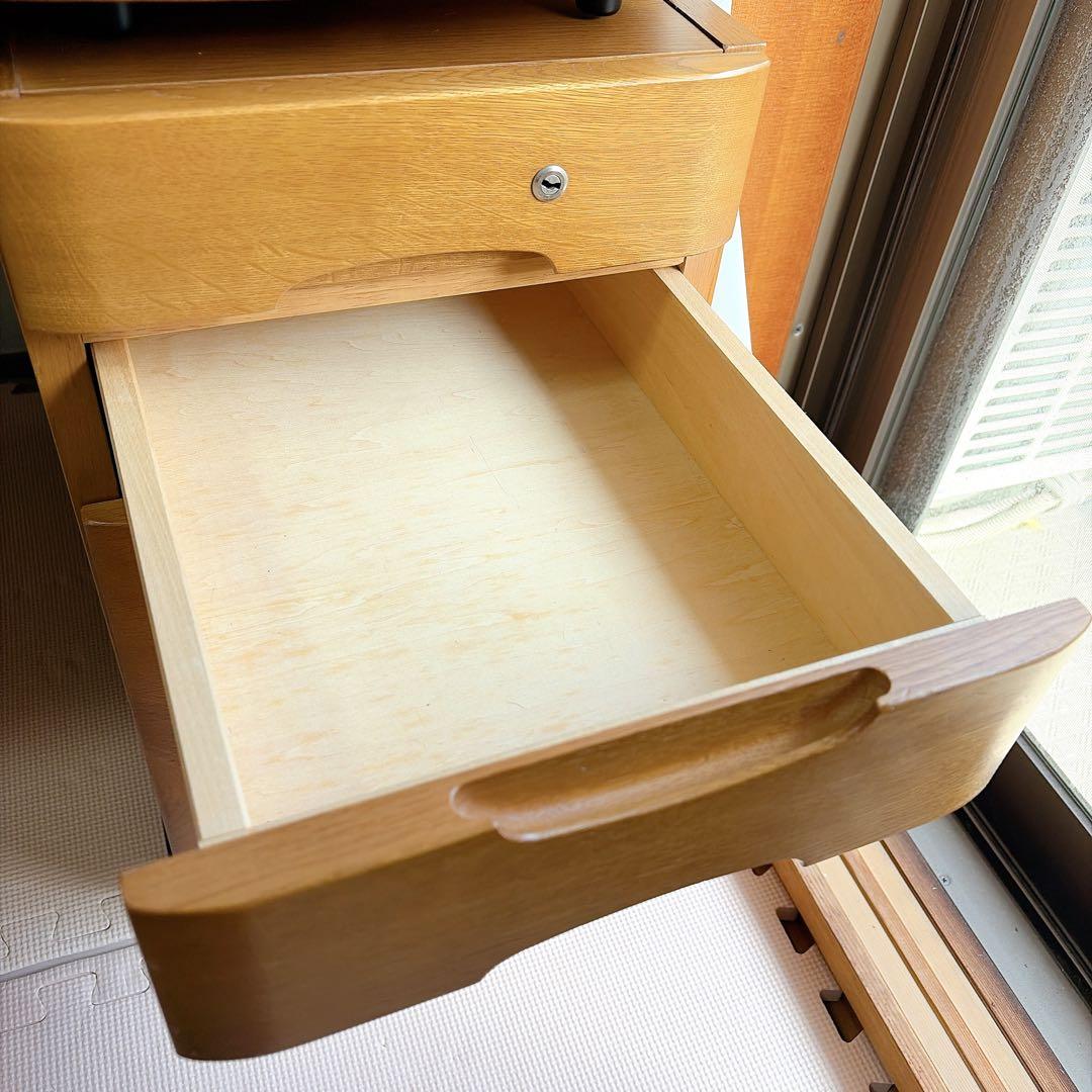 Kishi　机のみ【送料込み】カリモク　学習机　デスクワゴン付き