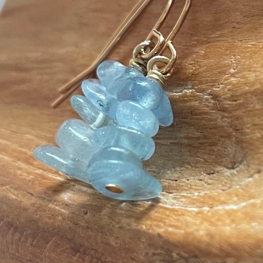 646t 天然石　アクアマリン　さざれ　藍玉　ピアス　イヤリング