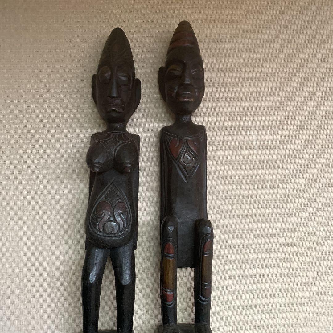 アジアン雑貨置物　木彫りプリミティブ人形男女ペア