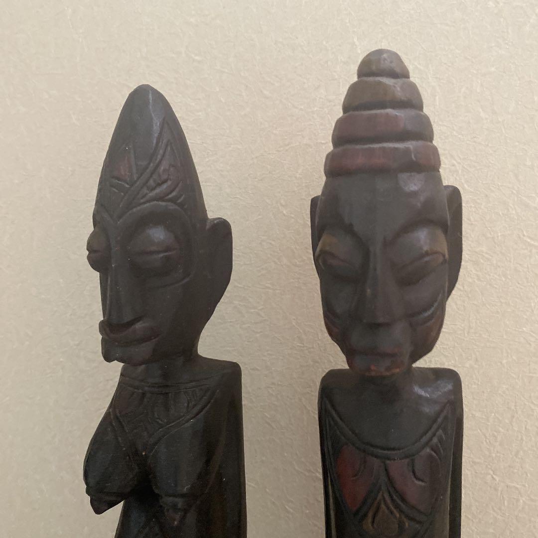 アジアン雑貨置物　木彫りプリミティブ人形男女ペア