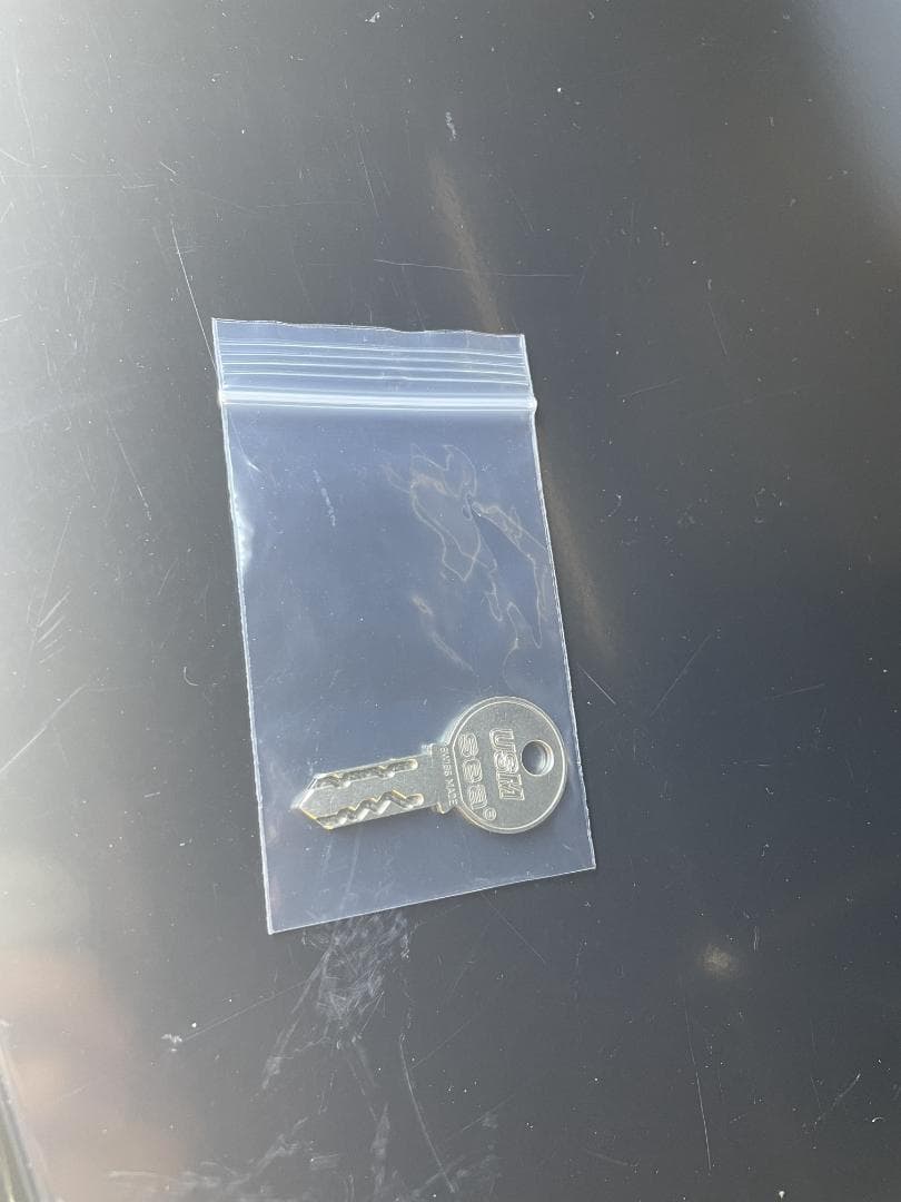 鍵付き　USMハラー キャビネット 1列5段　ブラック系　ガラス　引き出し