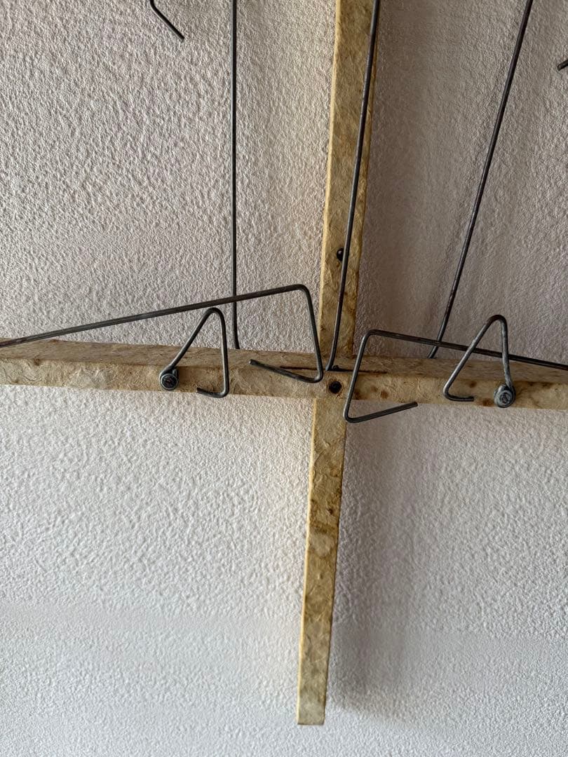 その他 chikuni book on the wall