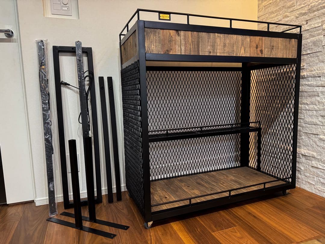 植物棚　アイアンシェルフ