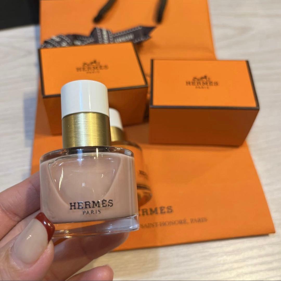 【SALE】HERMES ネイルカラー 2本セット