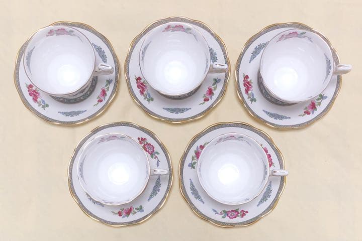 英国製　PARAGONパラゴン　カップ＆ソ－サ－5客　1963年ヴィンテージ希少