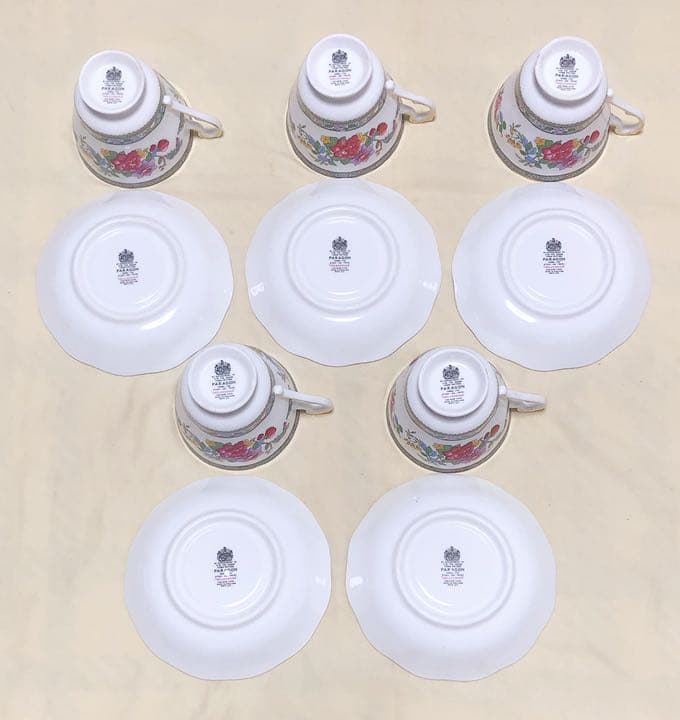 英国製　PARAGONパラゴン　カップ＆ソ－サ－5客　1963年ヴィンテージ希少