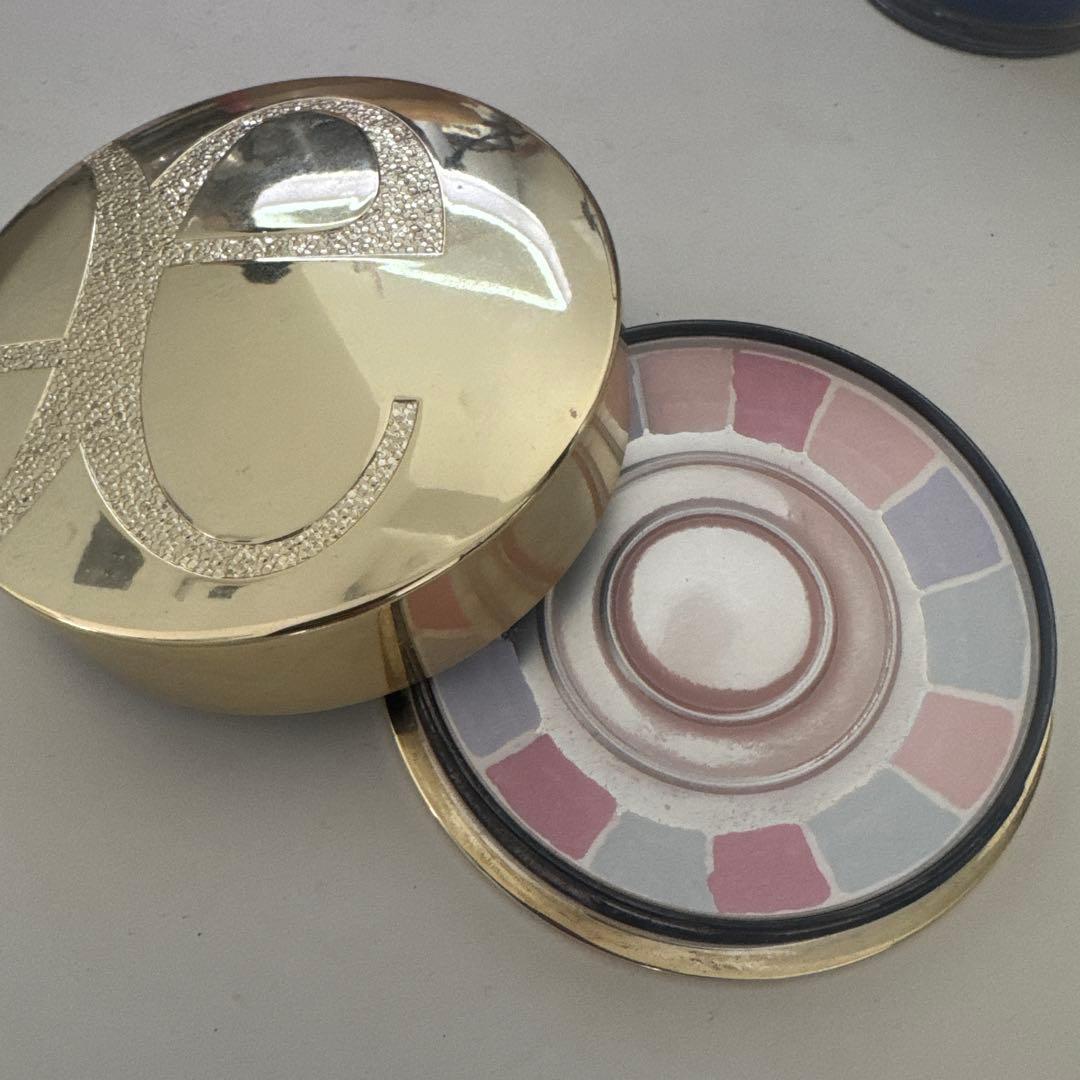 elegance フェイスパウダー　本体＋レフィルⅤ