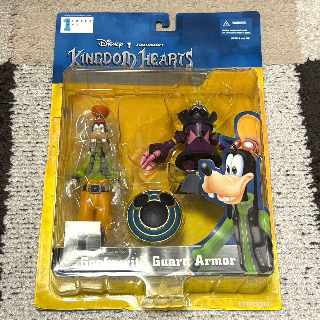 ▼ キングダムハーツ　海外製　フィギュア① キングダム ハーツII」より「ロクサス」がフォルミズムシリーズで立体