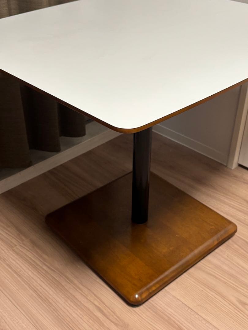 【超美品】カリモク60 カフェテーブル