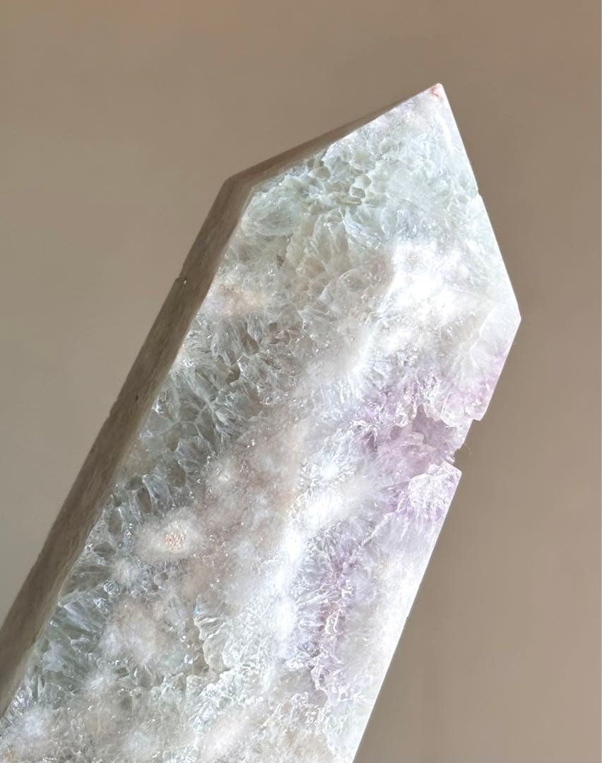 値下げ　高品質　プラシオライト桜瑪瑙　アメジストBIGサイズ　タワー　ポイント