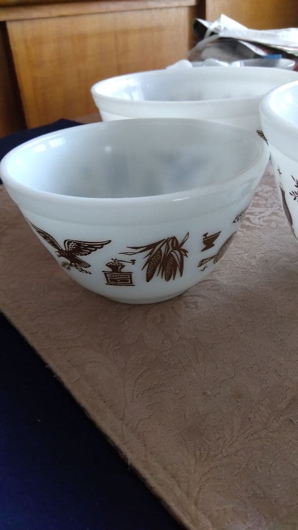 【美品】オールドパイレックスホワイトガラス製ボウル 3個セット