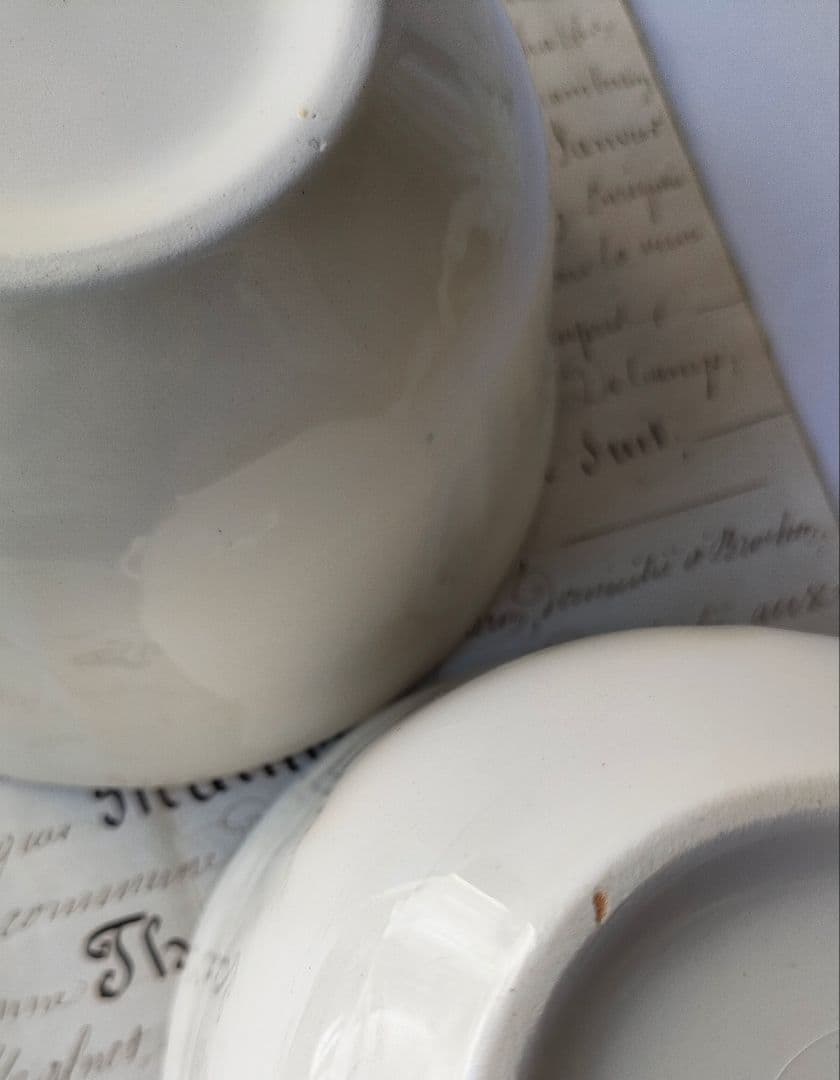 サルグミンヌ　花リム　大きなショコラカップ　２客　フランスアンティーク