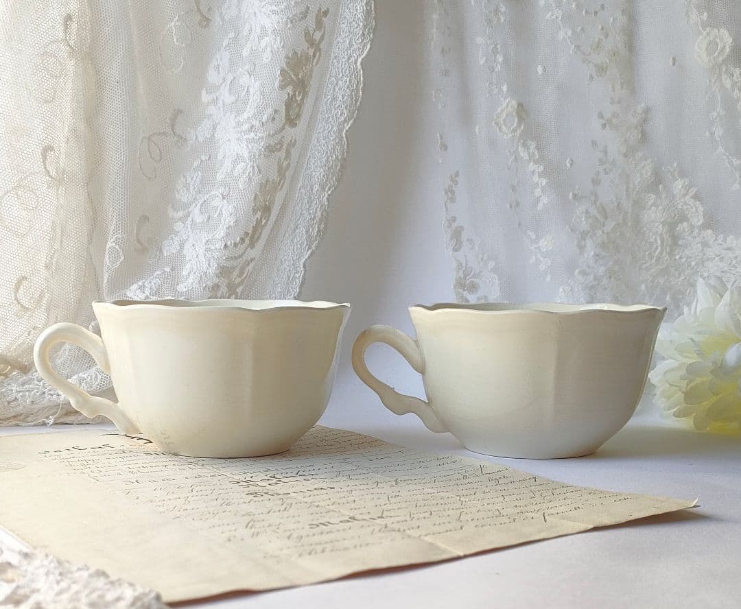 サルグミンヌ　花リム　大きなショコラカップ　２客　フランスアンティーク