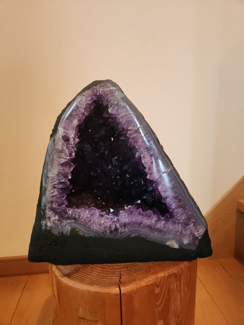 アメジスト三角形インテリアオブジェ