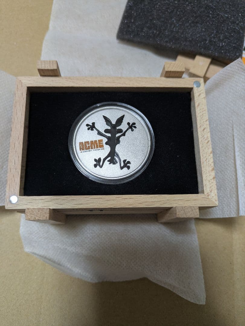 ルーニー・テューンズ ワイリーコヨーテ1オンス純銀 - メルカリ