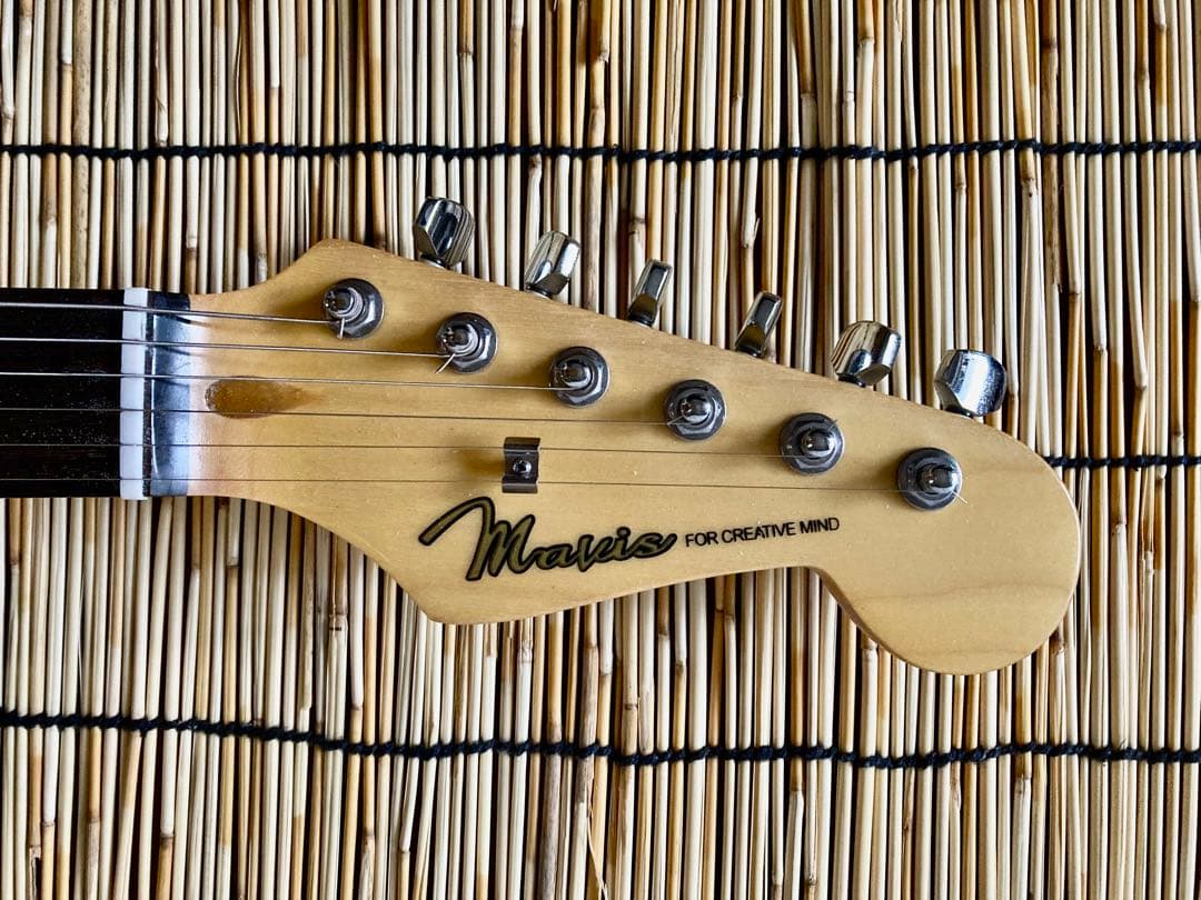 ☆Mavis   STピックアップ構成をHSHに変更改造し多彩な音色を実現