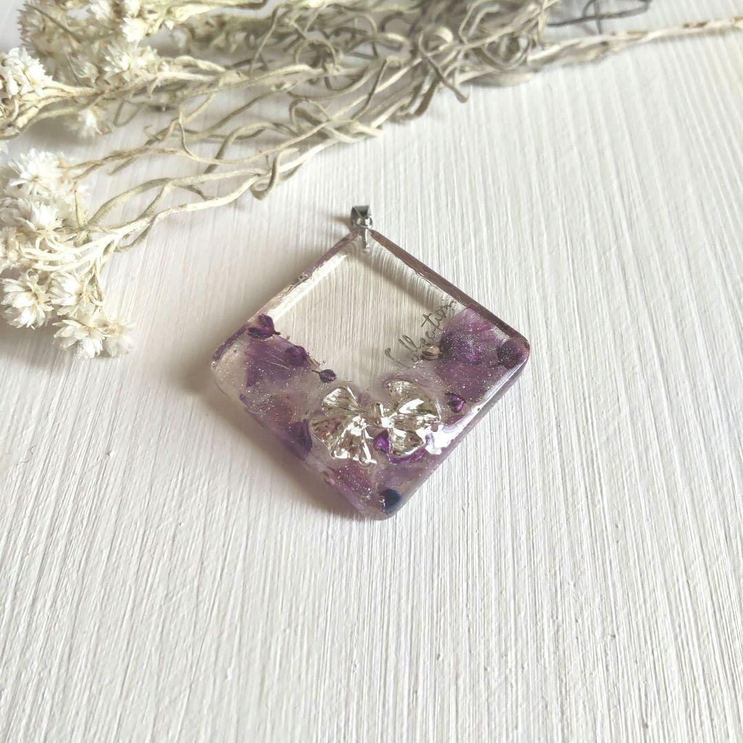 （ハンドメイド）レジンで作ったネックレスのトップNo.25