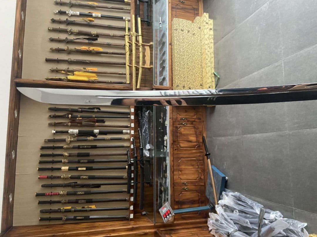 火竜の独占的なロングタイプの烏丸は狼を殺して 黒い