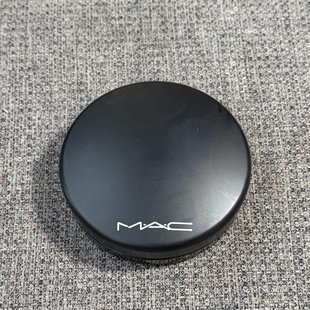 M·A·C ミネラライズスキンフィニッシュナチュラル ライトプラス